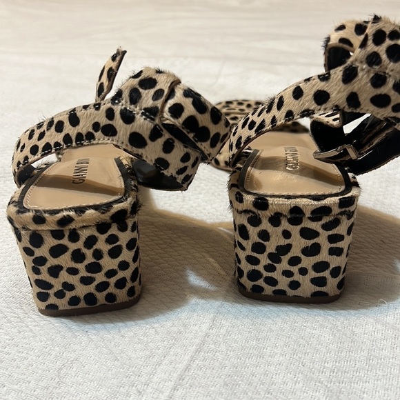 Gianni Bini Leather Cheetah Print Calf Hair Sandals 7 1/2 - Picture 4 of 8